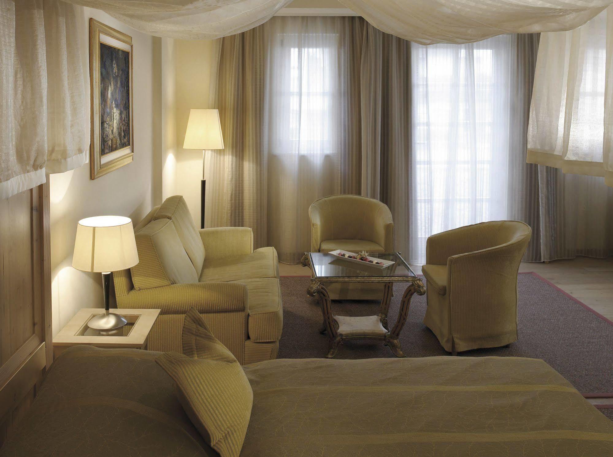Hotel Weisses Roessl Kitzbühel Zewnętrze zdjęcie