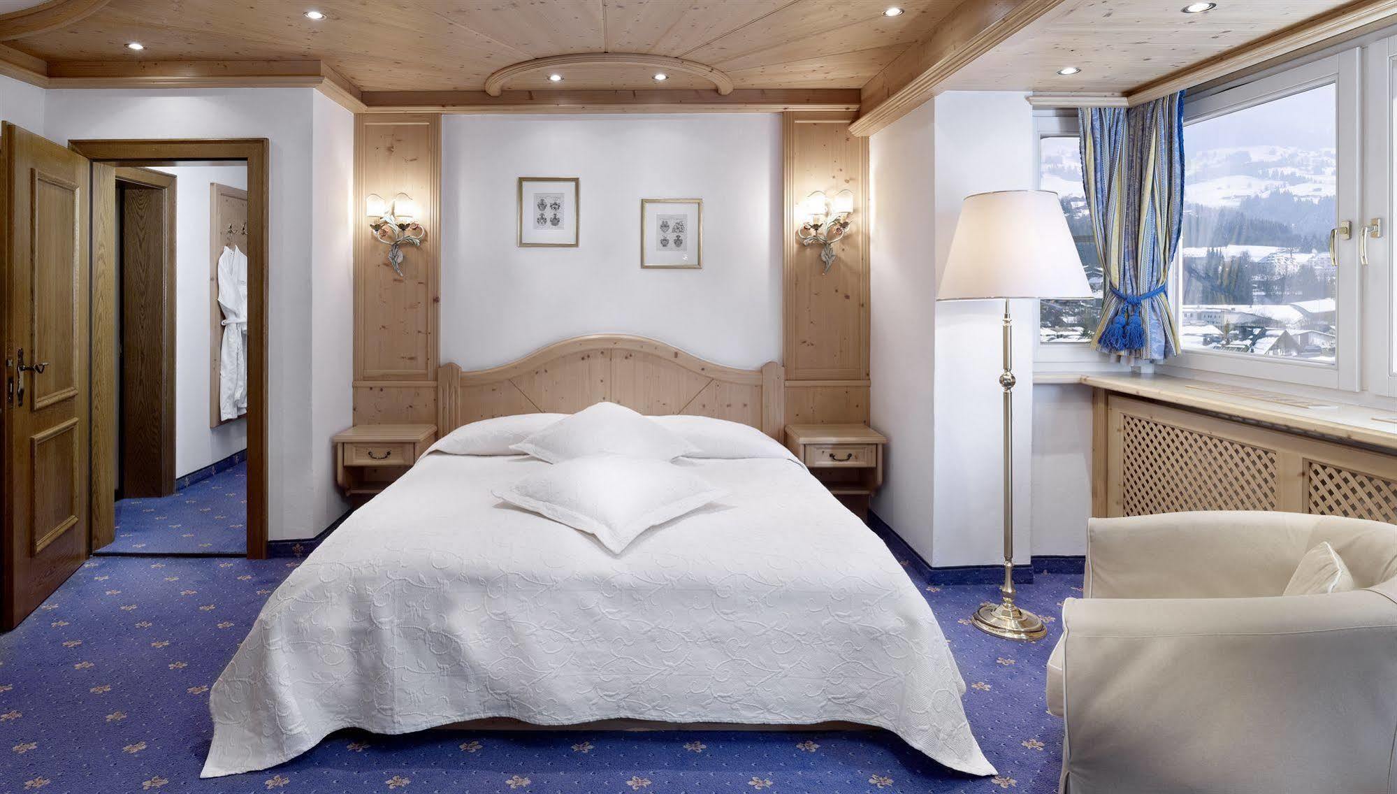 Hotel Weisses Roessl Kitzbühel Zewnętrze zdjęcie
